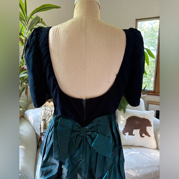 Custom vintage black velvet bodice taffeta skirt dress! - Picture 5 of 7